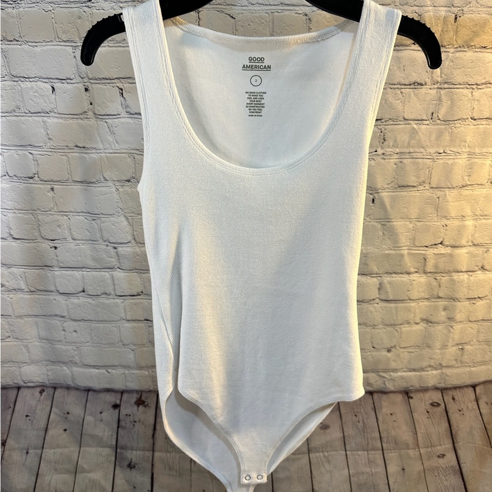 Good American Classic White Top